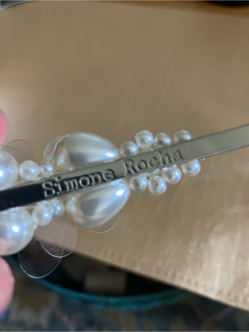 Simone Rocha Hair Clip - White - Picture 2 of 3